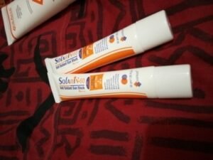 SOLARIN 60 Anti Oxidant Sunblock 30gm photo review
