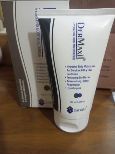 DERMAXIL Hydrating Moisturiser 150ml photo review