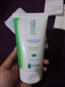 SAFRIDERM Skin Brightening Face Wash 100 ml photo review